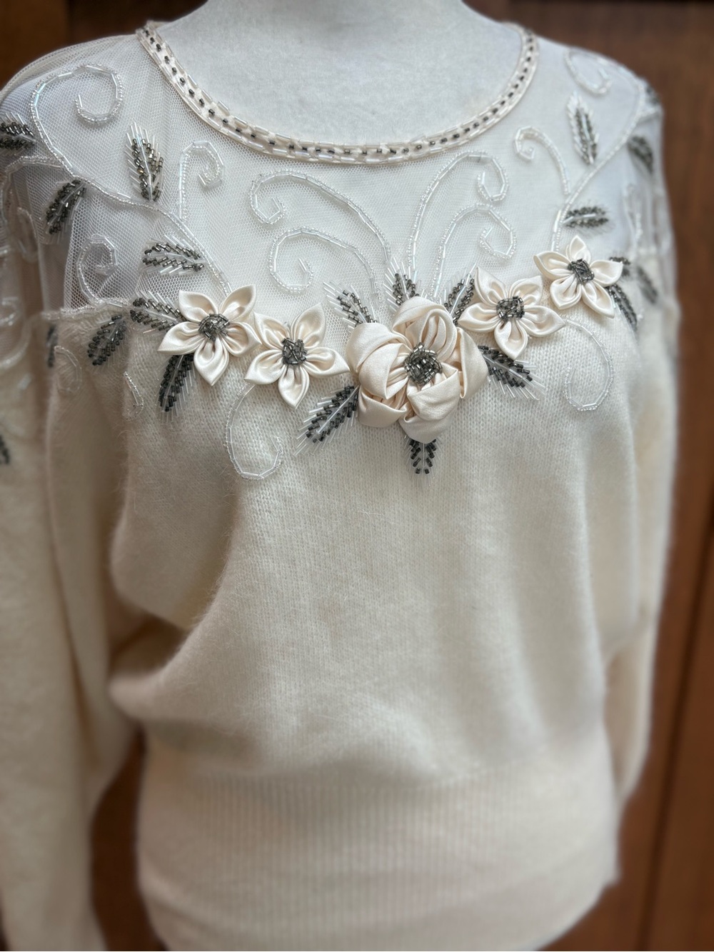 Ethereal Catharine Lover S.S.G. Angora Cream Embellished Beaded Floral Sweater M